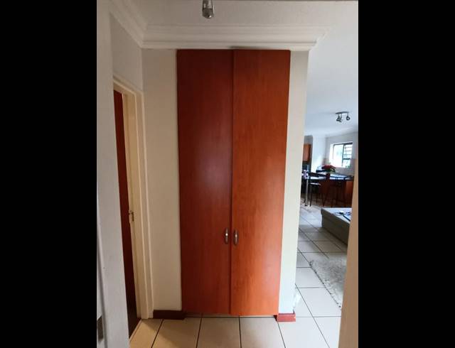 2 BEDROOM PROPERTY TO RENT IN NIEUW MUCKLENEUK